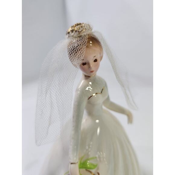 Josef Originals Spring Bride Music Box Motion Spins Wedding March Veil, Vintage - Picture 2 of 9